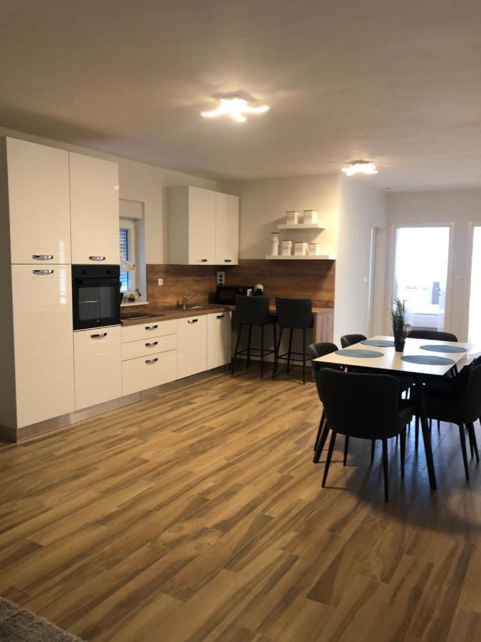 Adria-Appartment-Island-Vir #Sea #Beach #Wifi #Privateparking #Netflix Екстер'єр фото