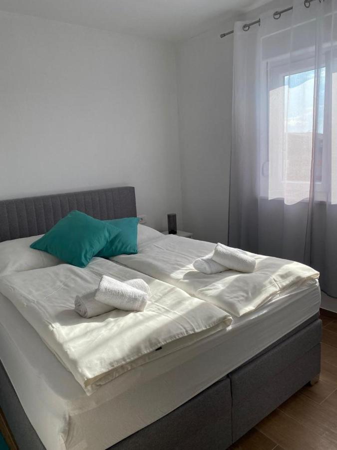 Adria-Appartment-Island-Vir #Sea #Beach #Wifi #Privateparking #Netflix Екстер'єр фото